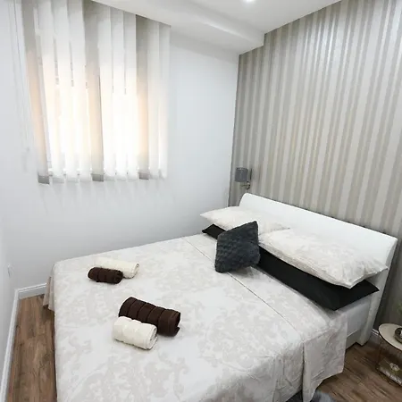 Shine Apartman *