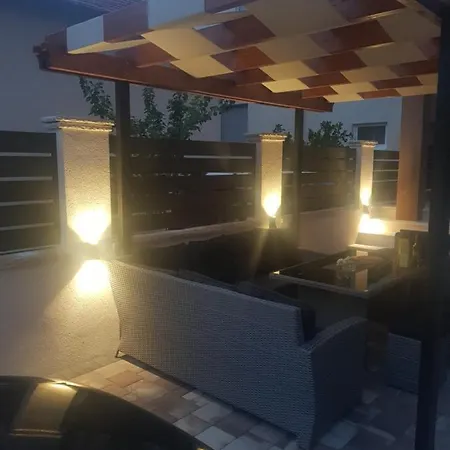 Shine Apartman *